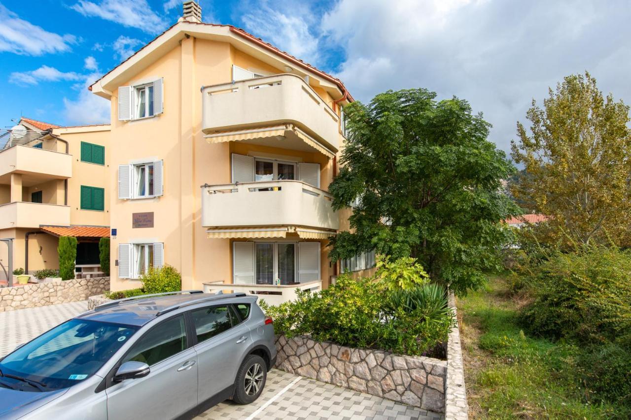 Villamarebaska Buitenkant foto